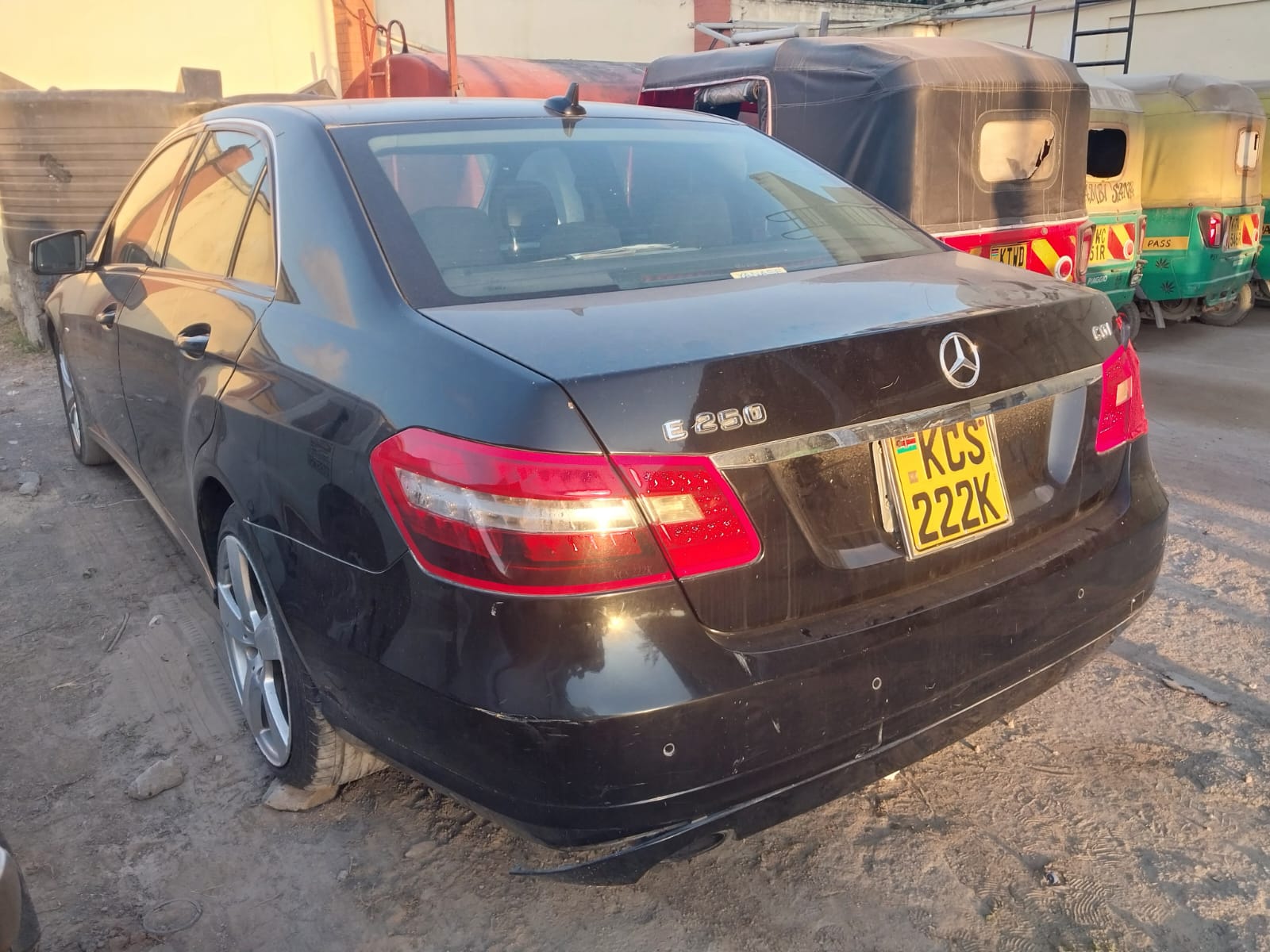 Mercedes E-Class image 6