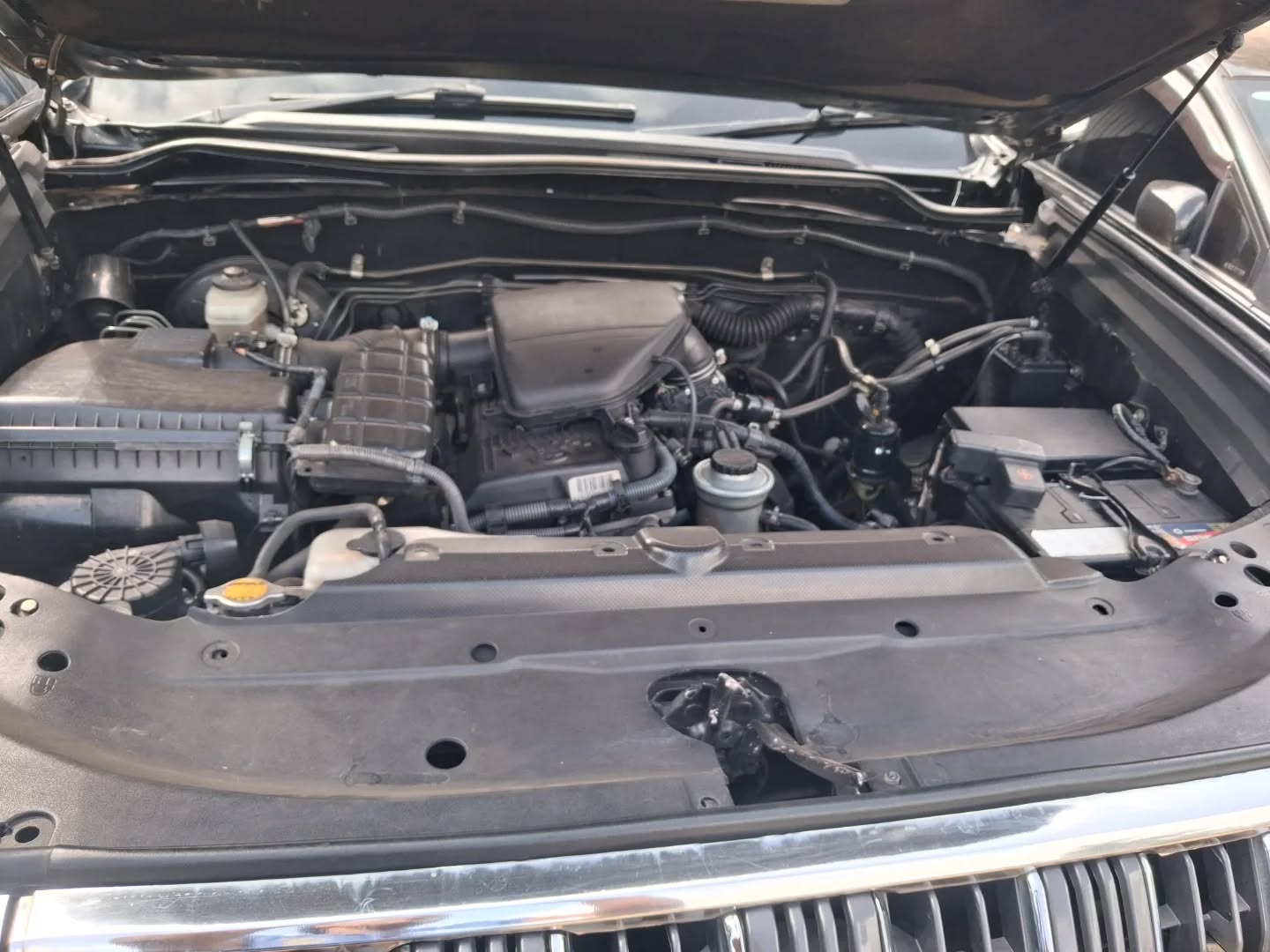 Toyota Prado image 6