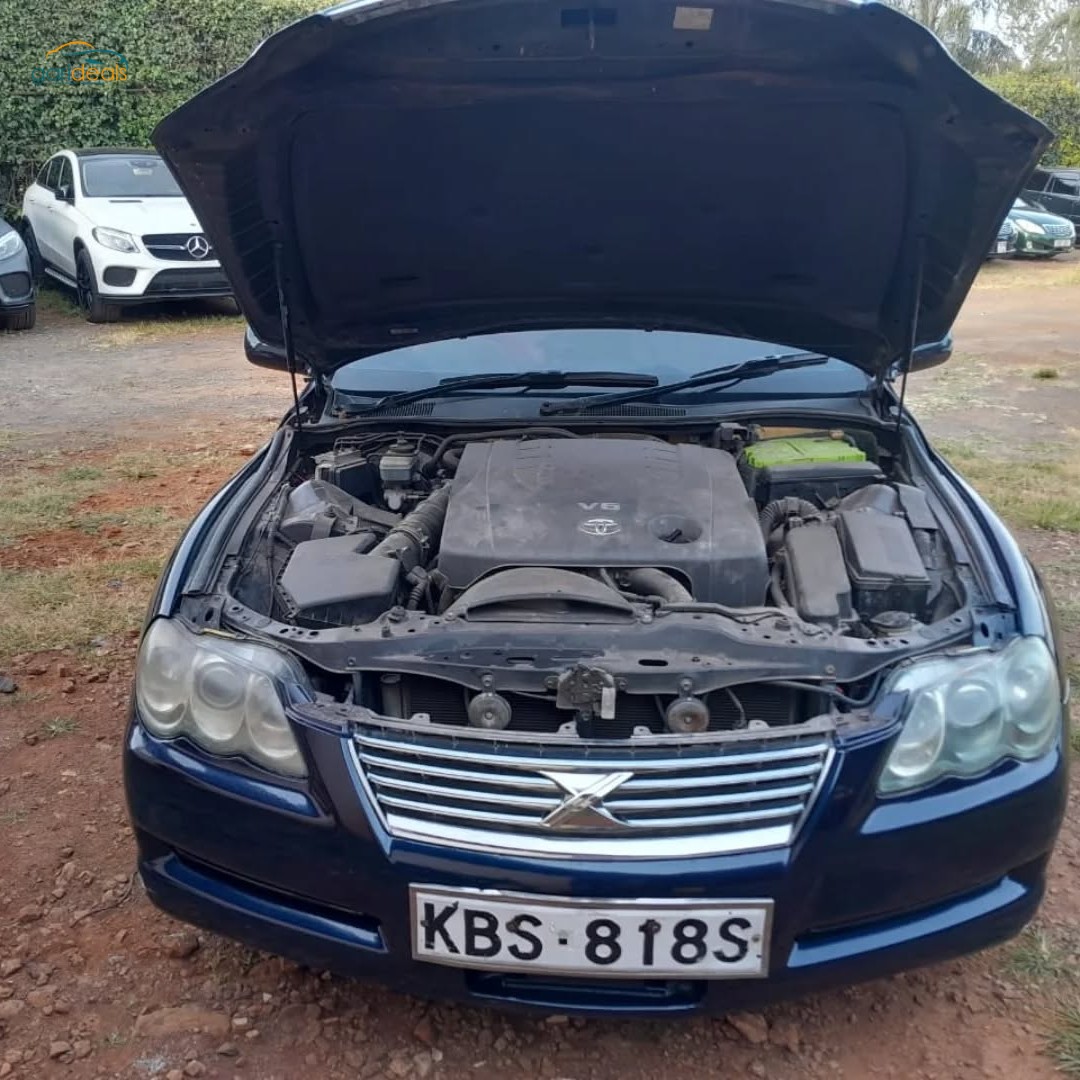 Toyota Mark X image 3