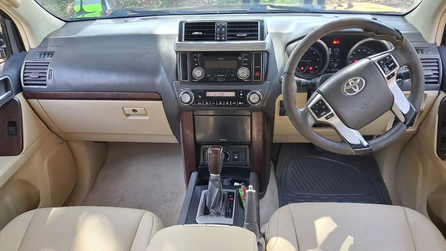 Toyota Prado image 3