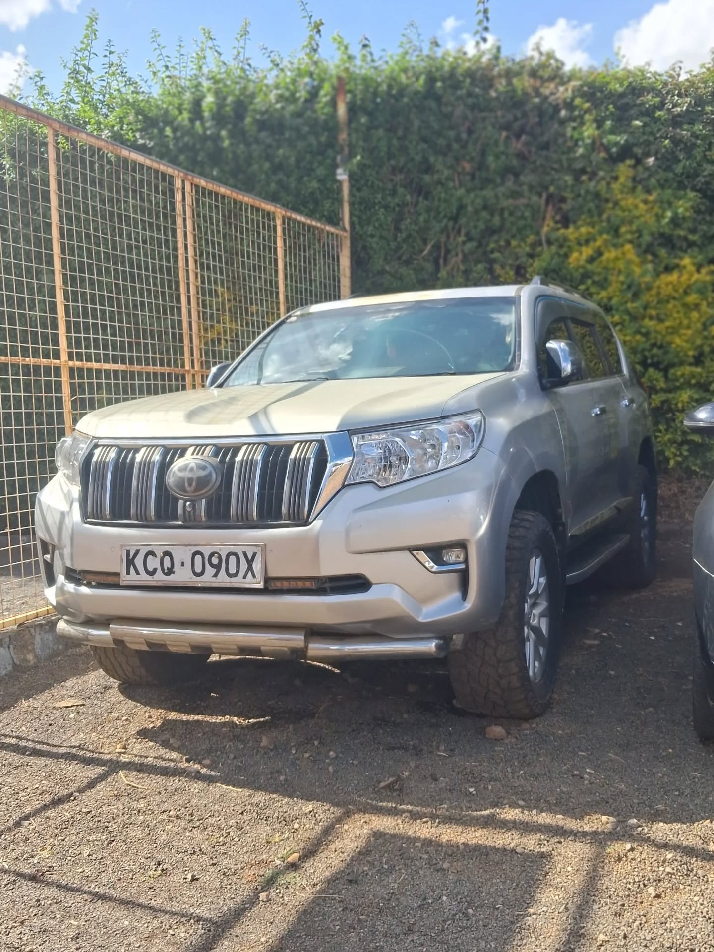 Toyota Prado image 1