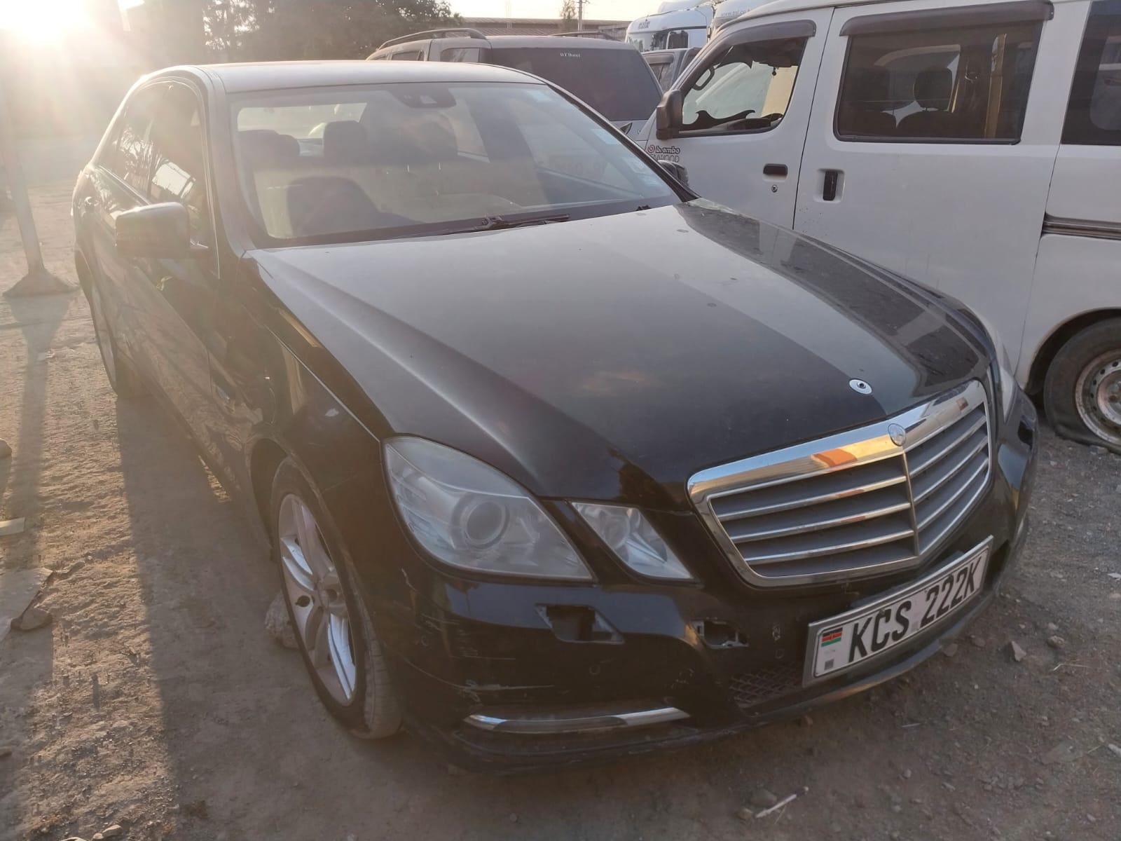 Mercedes E-Class image 2