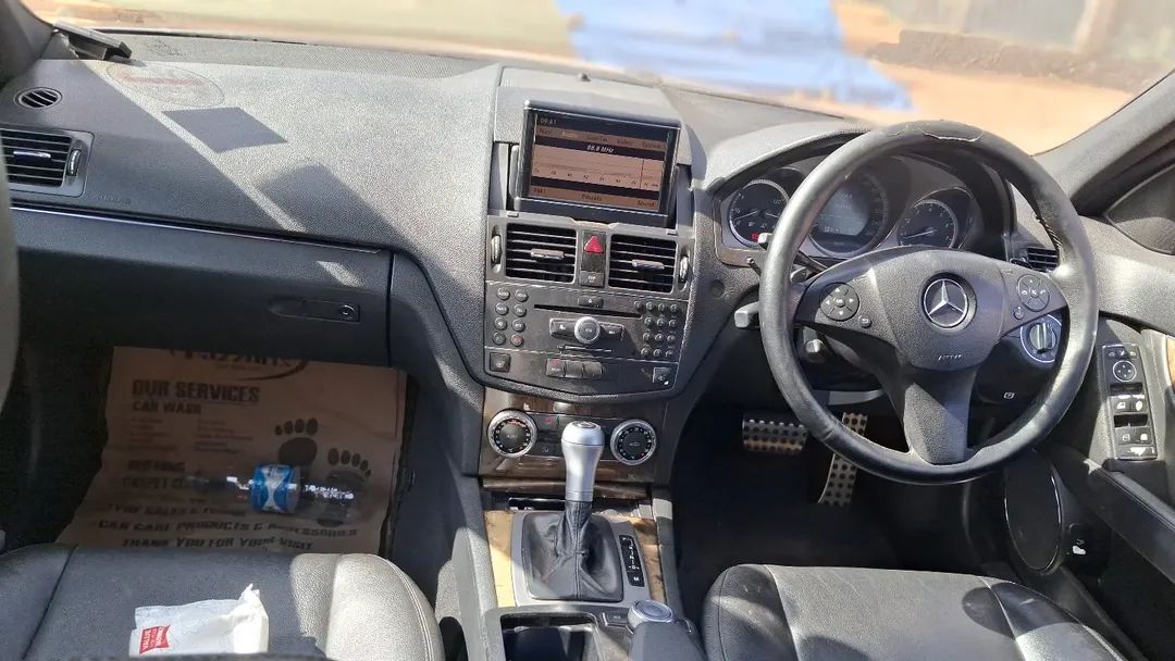 Mercedes C-Class image 3