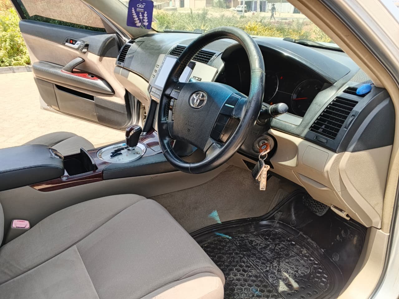 Toyota Mark X image 6