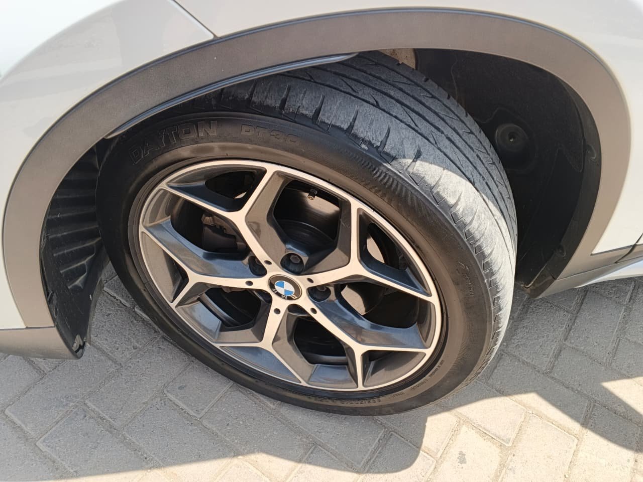 Bmw X1 image 8