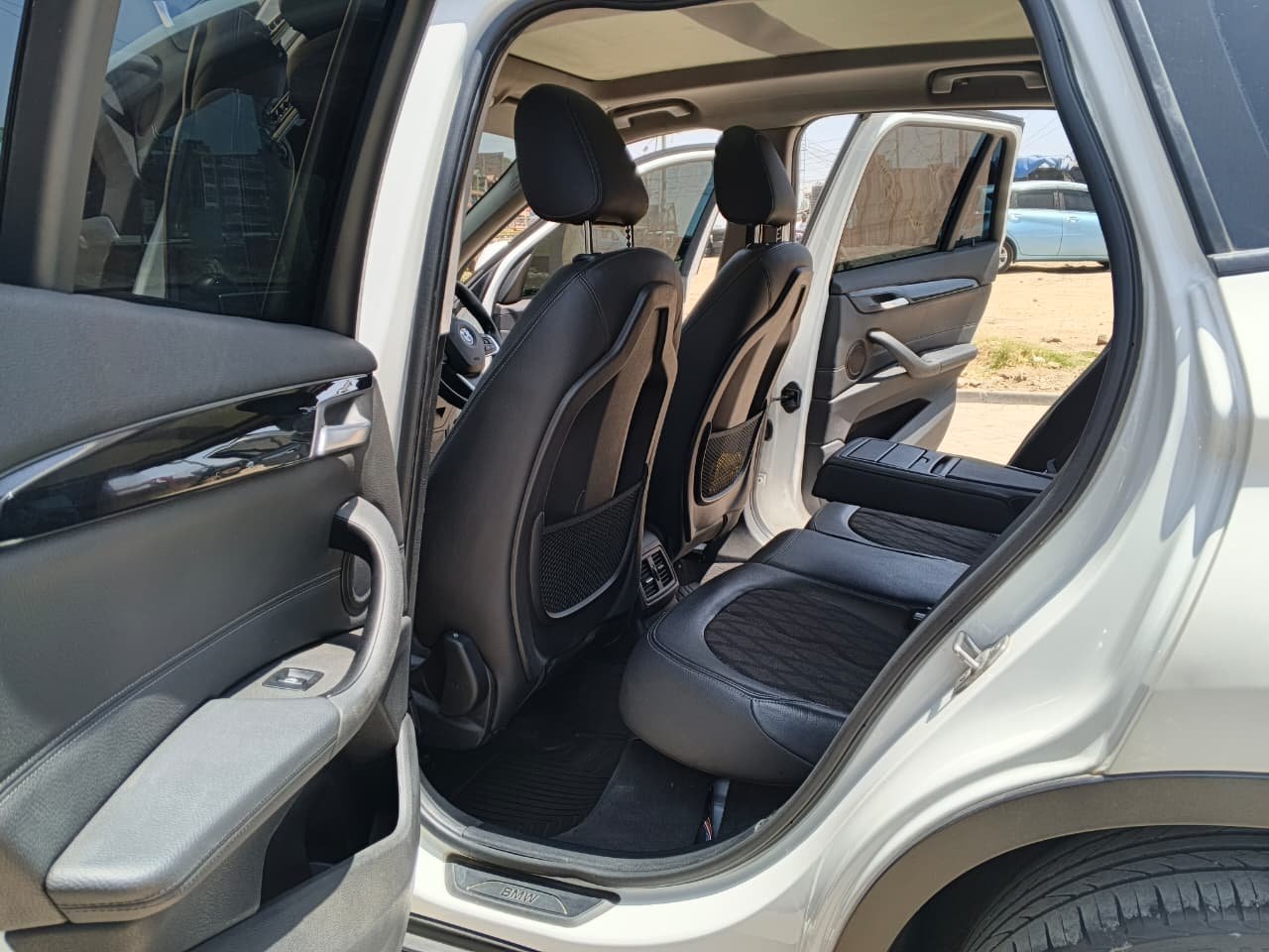 Bmw X1 image 9