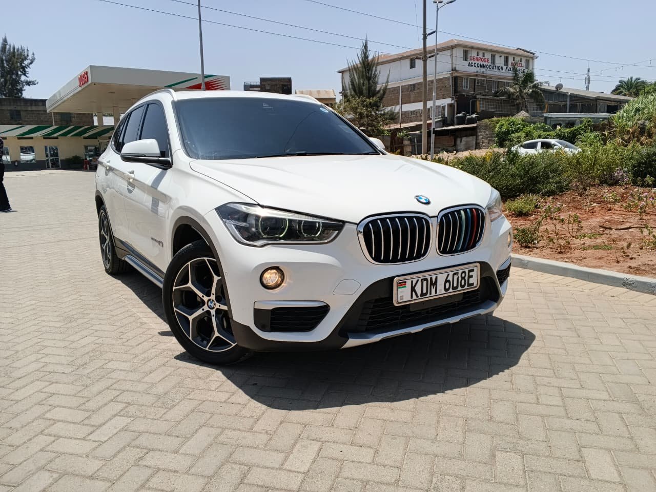 Bmw X1 image 2
