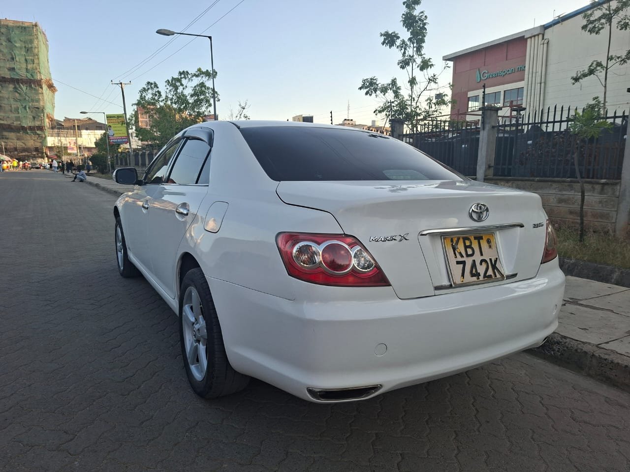 Toyota Mark X image 2