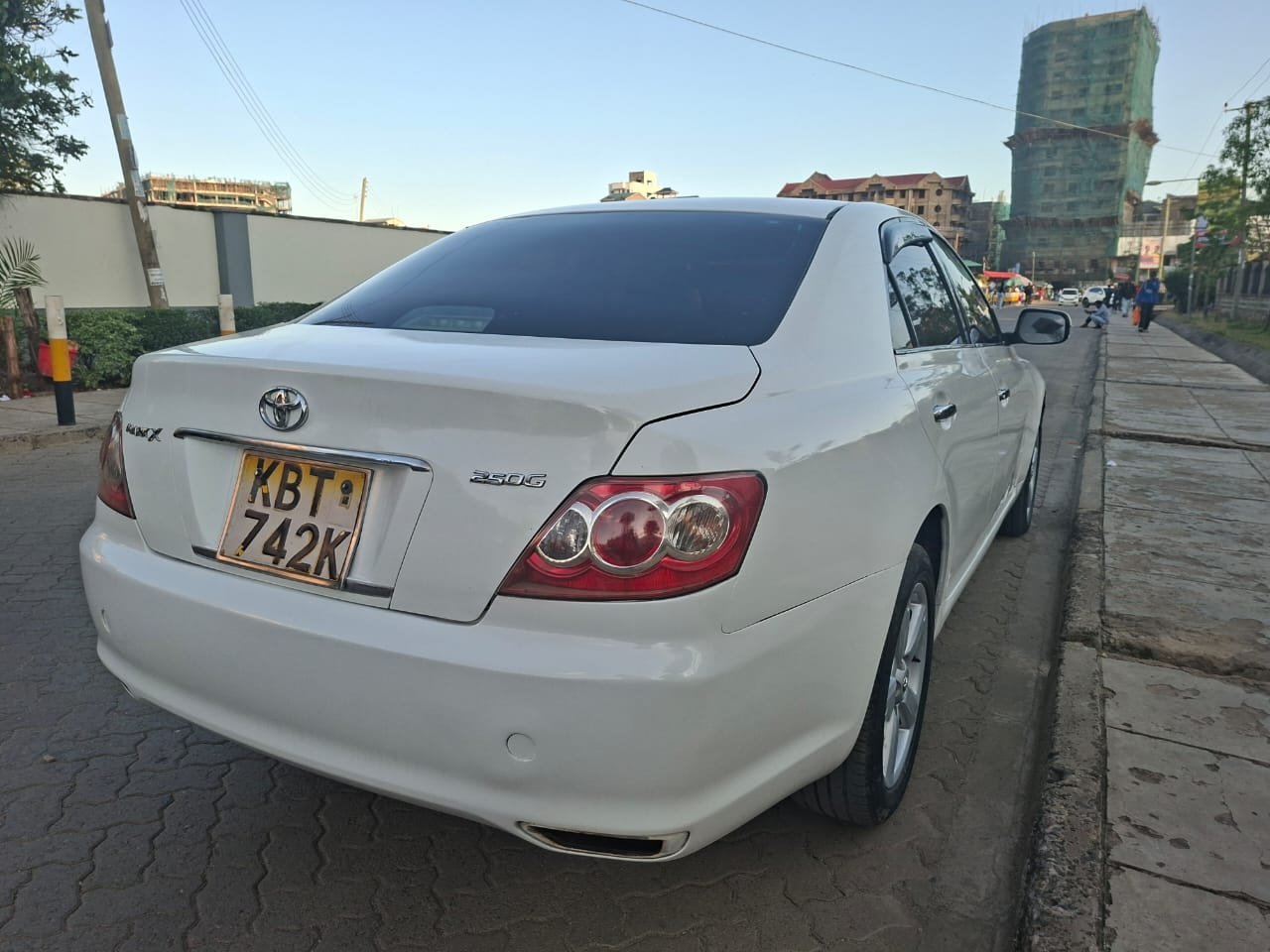 Toyota Mark X image 3