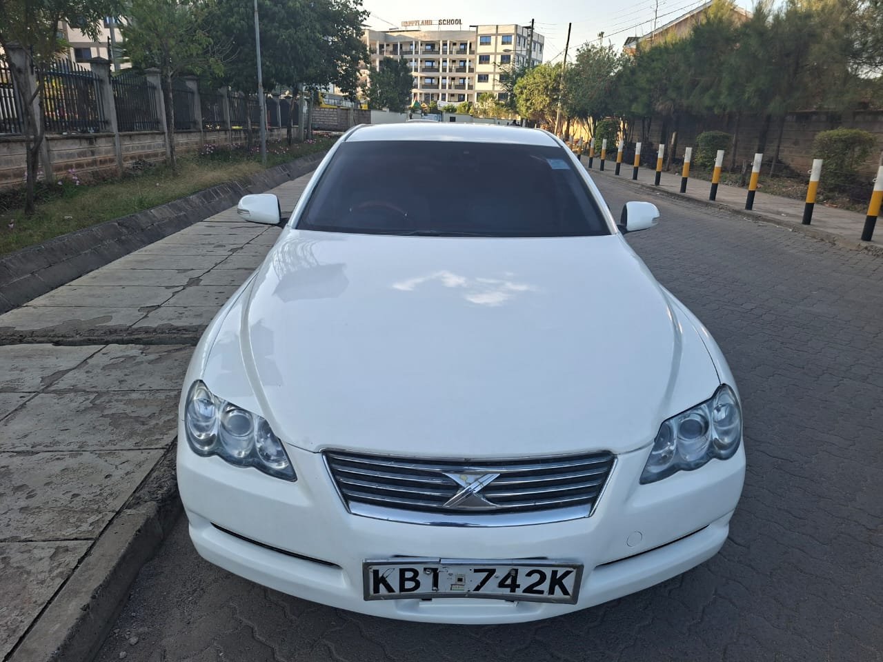 Toyota Mark X image 8