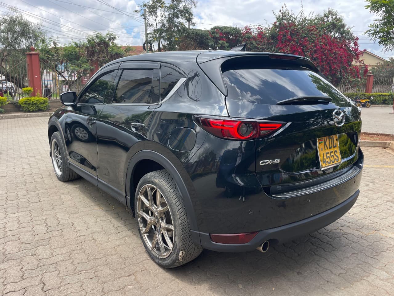 Mazda CX-5 image 3