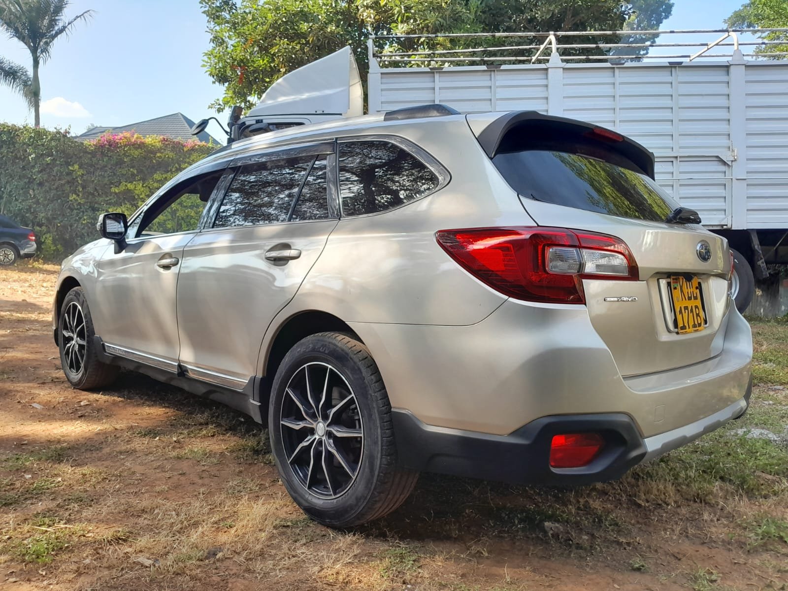 Subaru Outback image 4