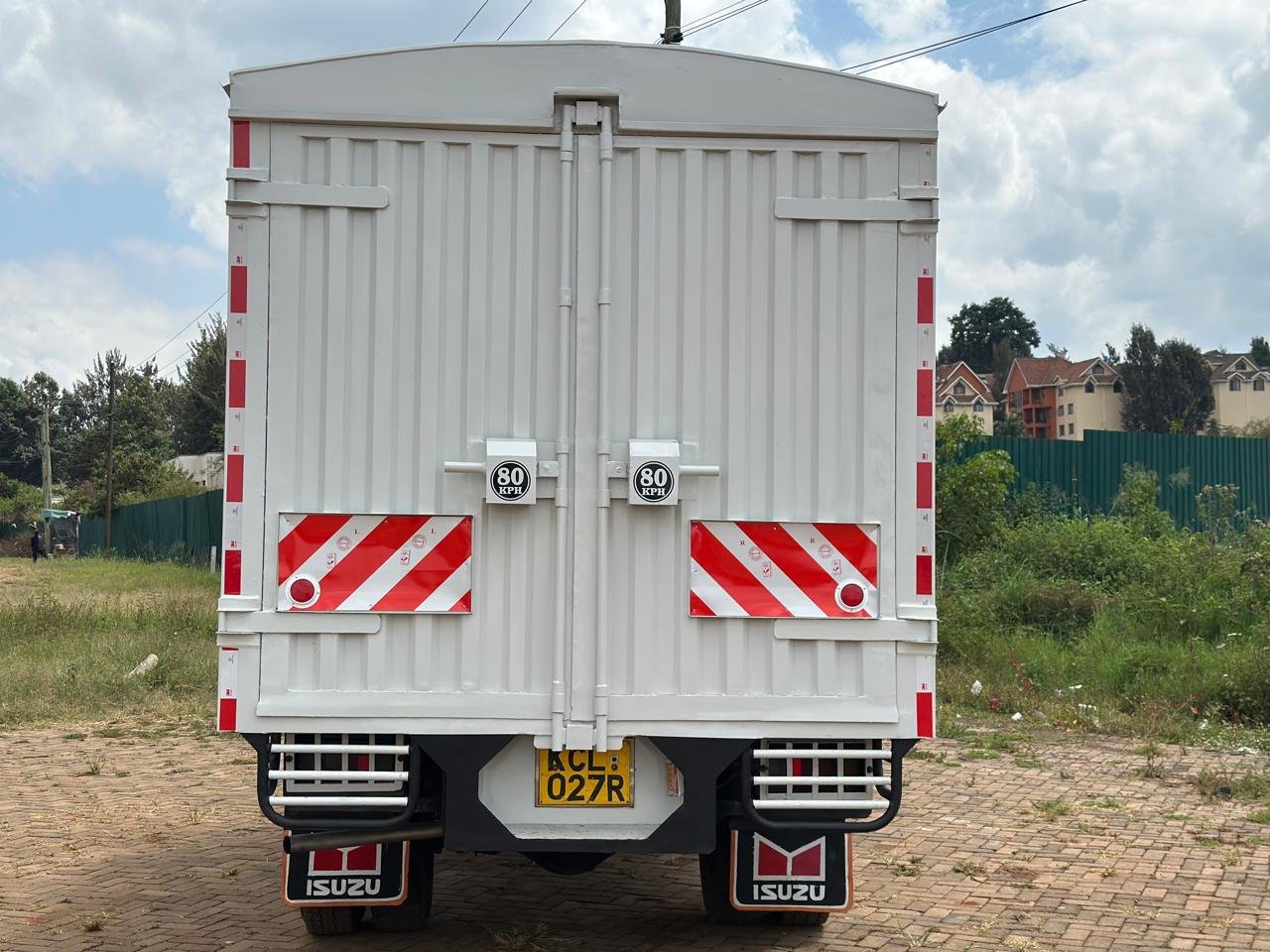 Isuzu N-Series NPR image 3