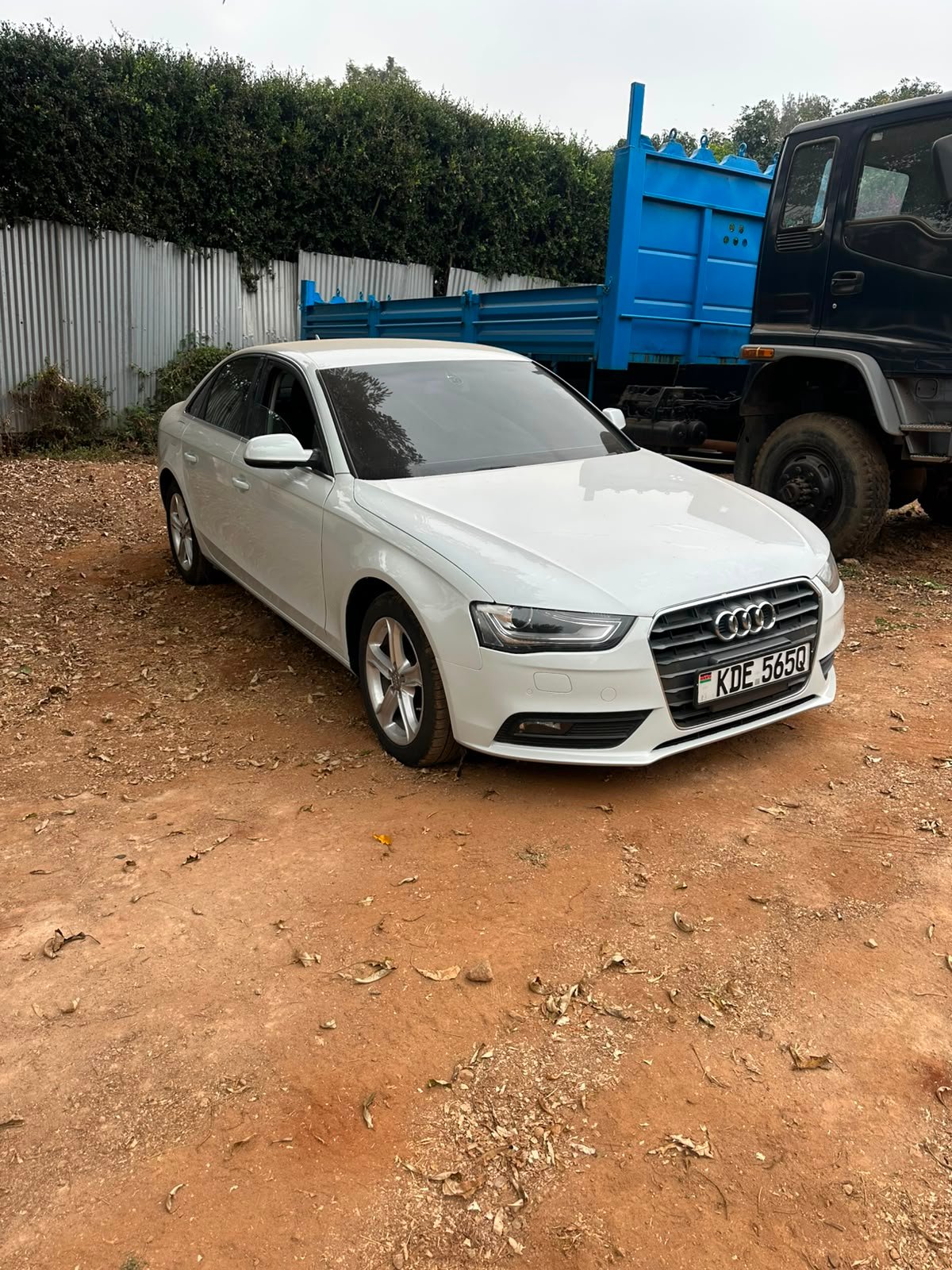 Audi A4 image 2