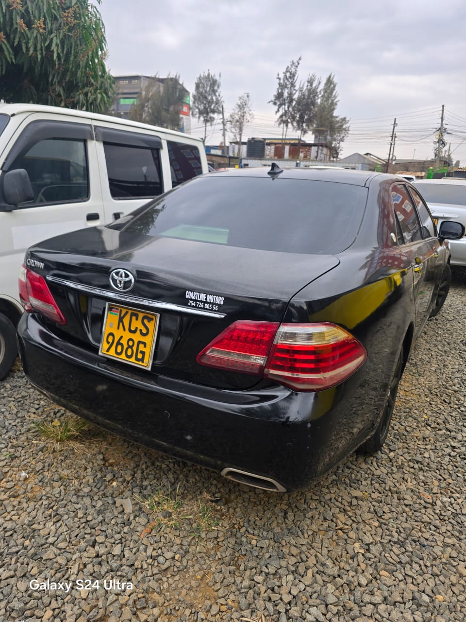 Toyota Crown image 3