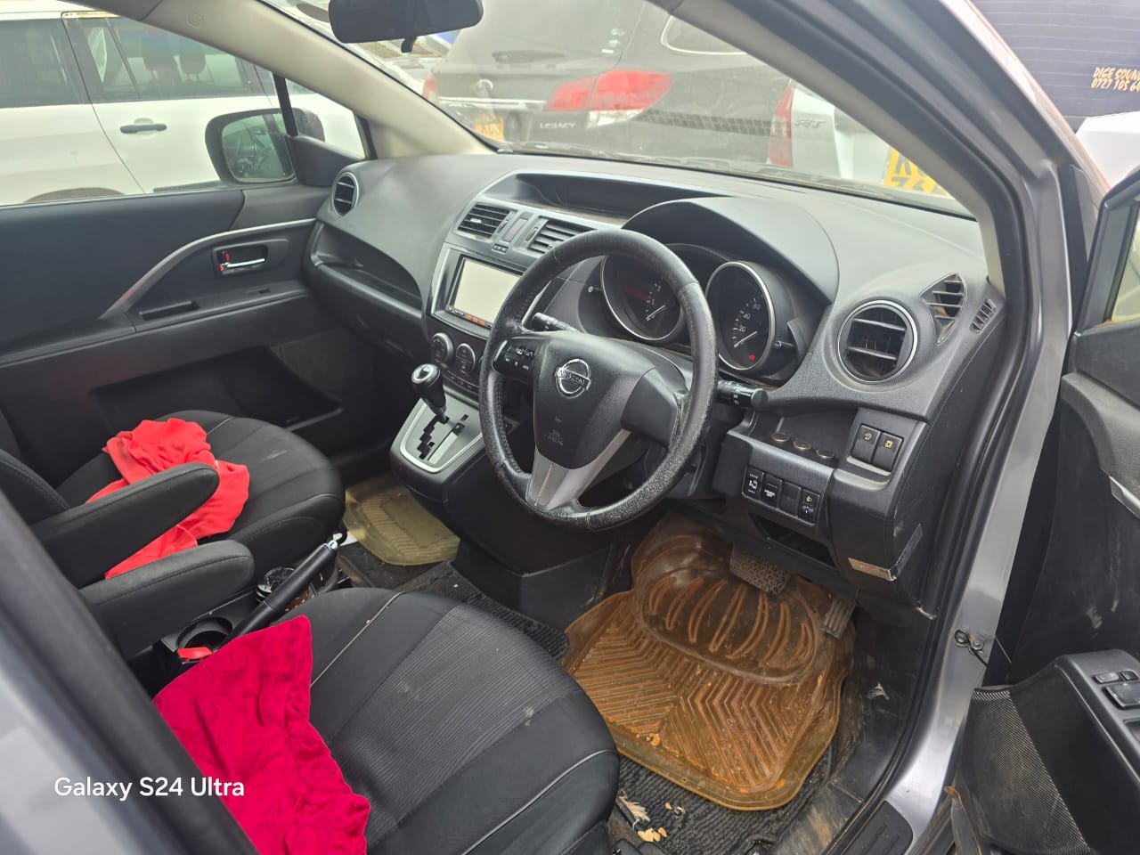 Nissan image 4