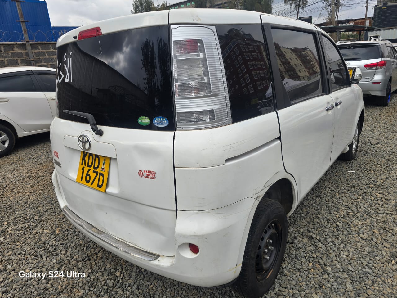 Toyota Sienta image 3
