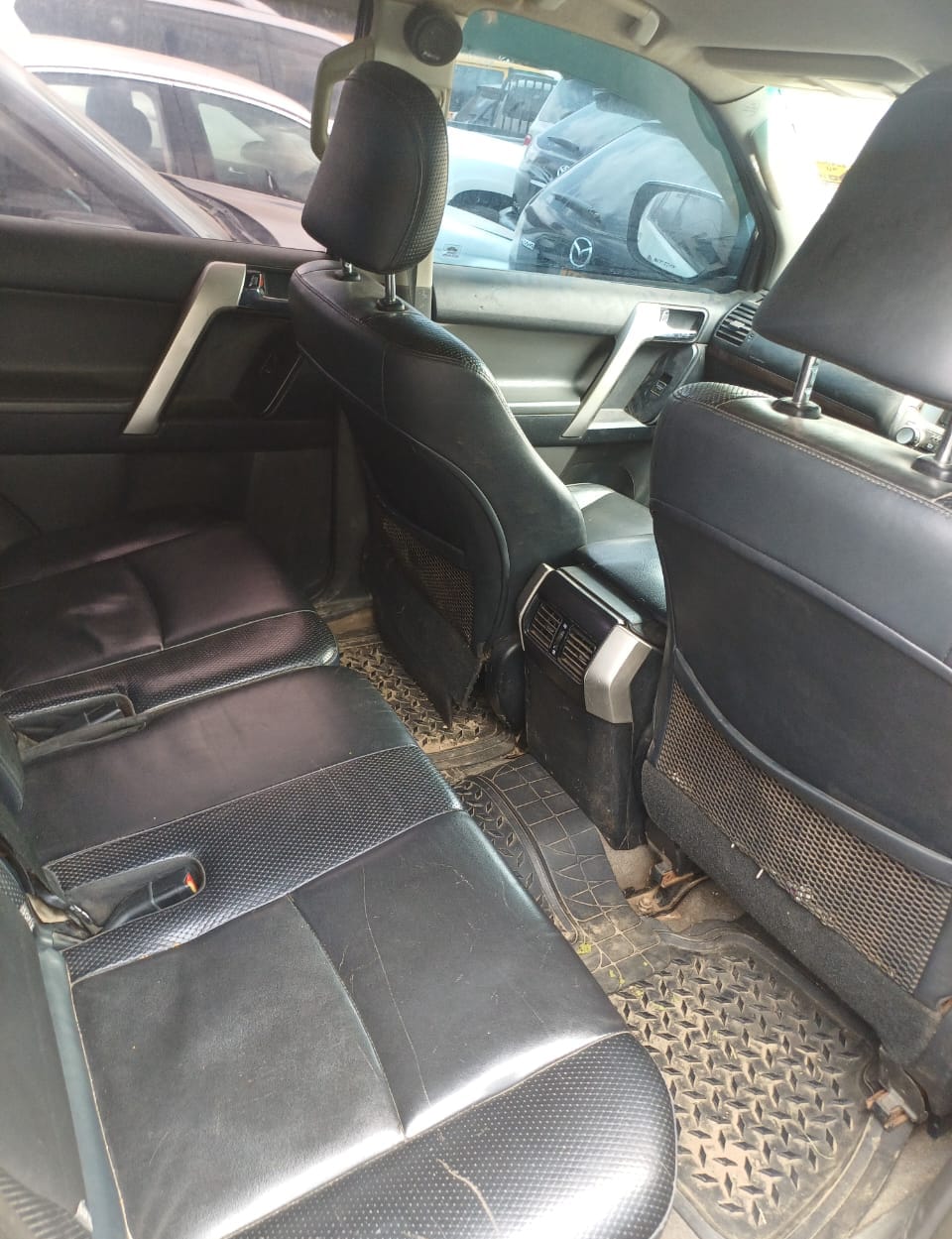 Toyota Prado image 3